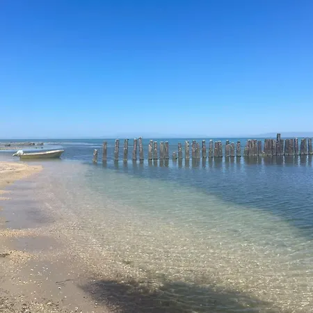 Albania Gjiri Lalzit